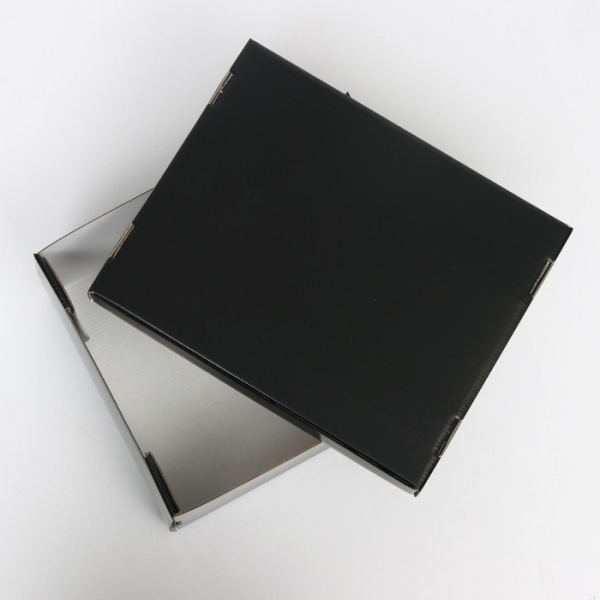 Коробка подарочная 31,2х25,6х16,1см черная