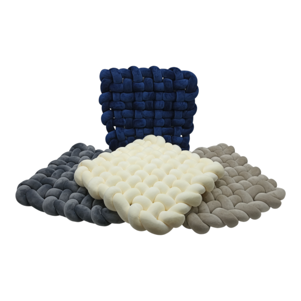 Подушка декоративная на стул 48*48см