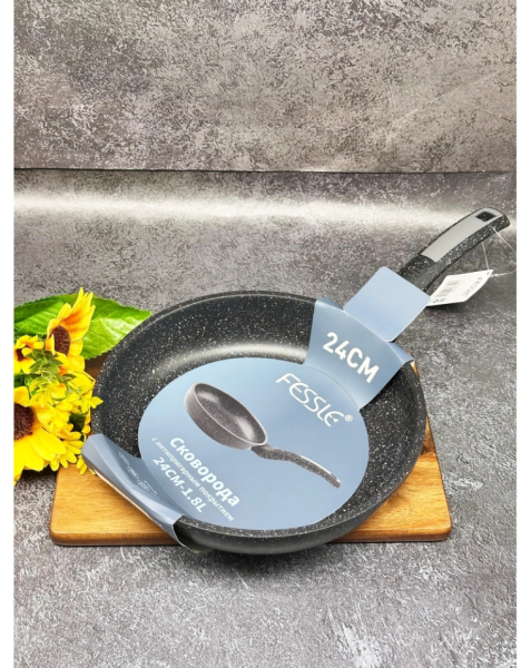 Сковорода d-24см антипригарное покрытие Fessle /13607/ (У-6)