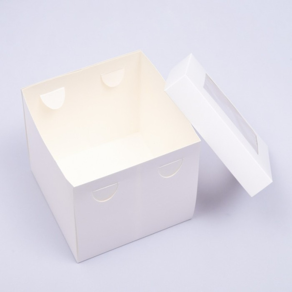 Коробка подарочная 15х15х15см с окном белая