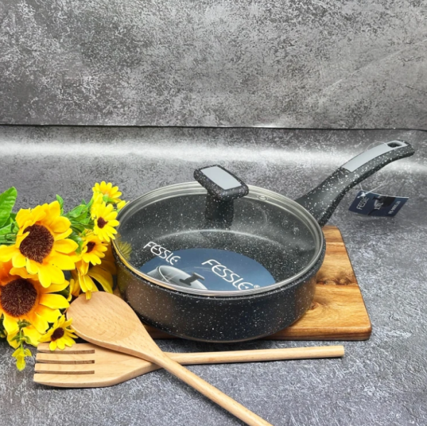 Сковорода d-24см с крышкой, антипригарное покрытие Fessle /13609/