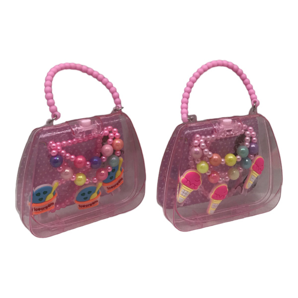 Набор детской бижутерии в сумочке