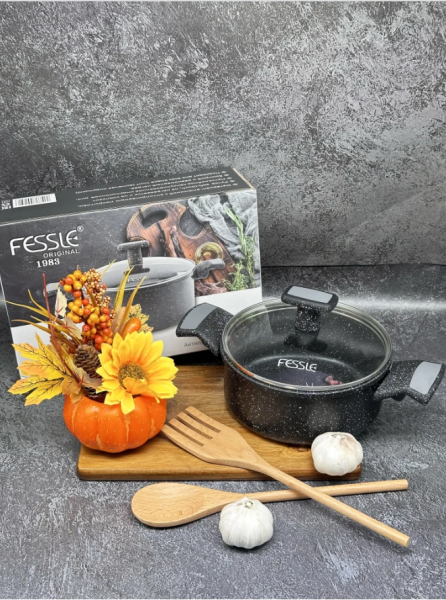 Кастрюля 3,6л d-22см антипригарное покрытие Fessle /13600/ (У-6)