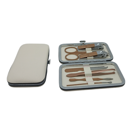 Набор маникюрный  7пр. в футляре Набор маникюрный  7пр. в футляре